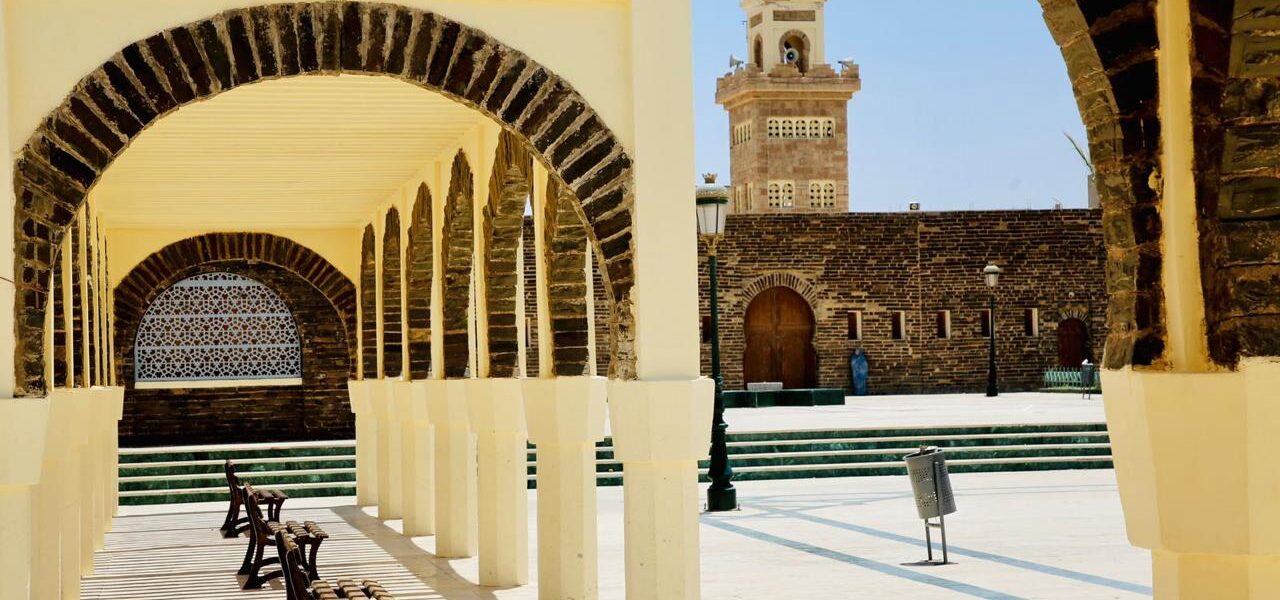 From Casablanca to Smara: A Rare Saharan Experience